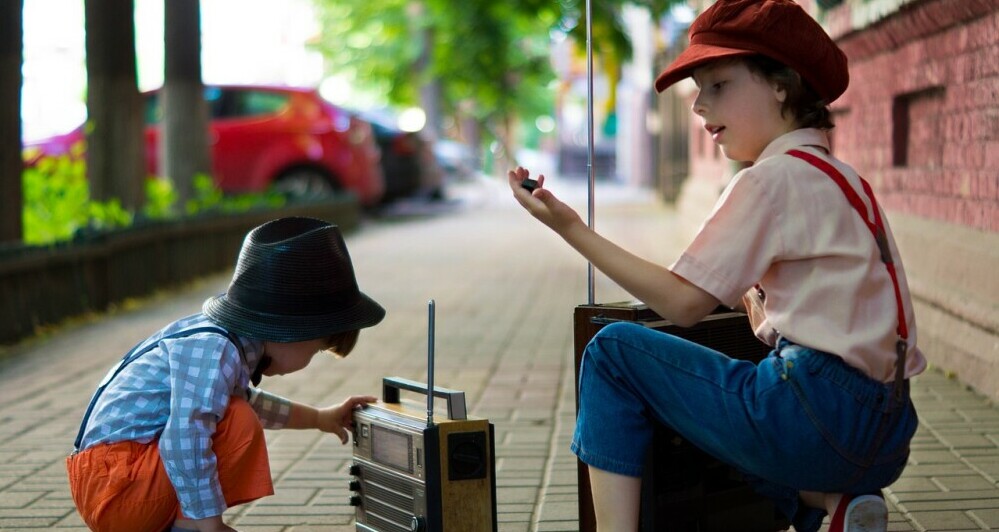 kids listening to radio